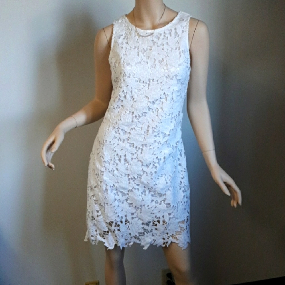 Skies are Blue, White lace dress